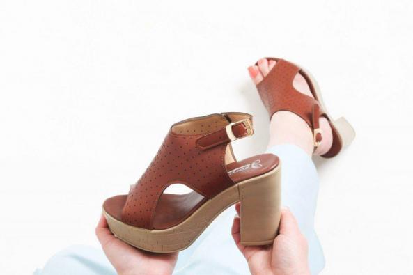 are flat sandals harmful for women?