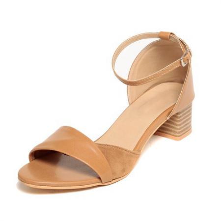 ُSmall Heel Leather Sandals to Export