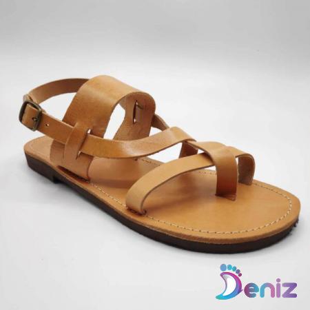 Reasons for the Popularity of Flat Leather Sandals