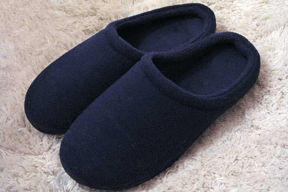  Mens leather slippers Buying Guide + Great Price 