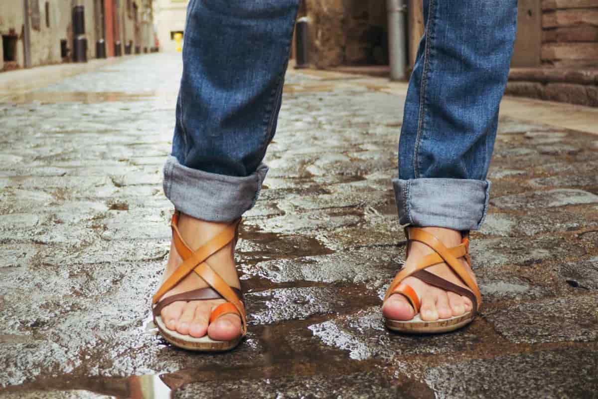  Buy The Best Types of Sandals UK at a Cheap Price 